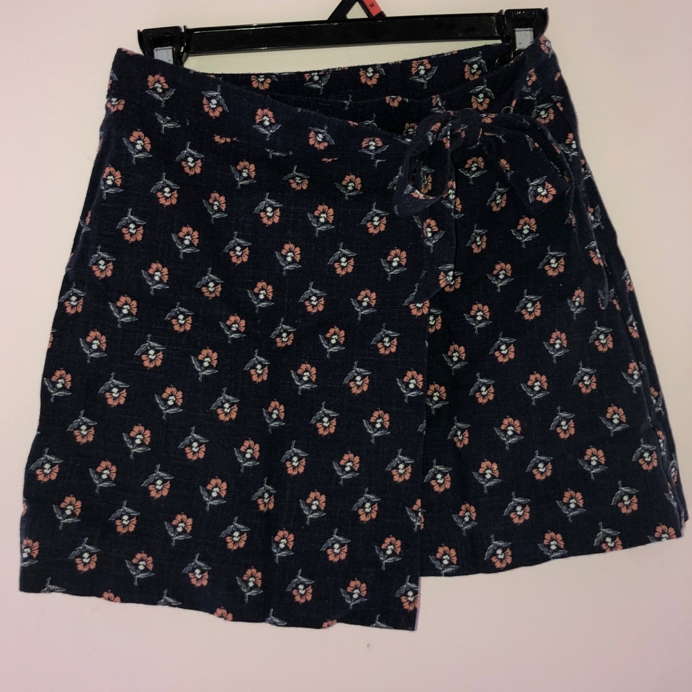 Abercrombie & Fitch floral wrap skirt